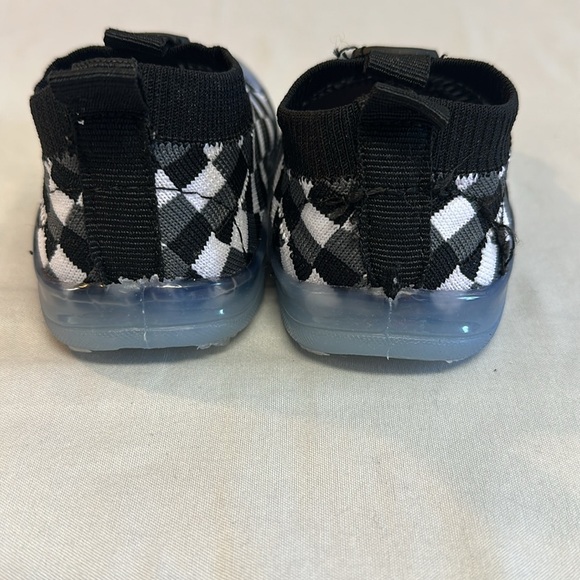 Sportix- NWOT - Kids Checkered Slip-On Shoes - Picture 5 of 5